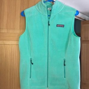 Size small vinyard vines fleece vest